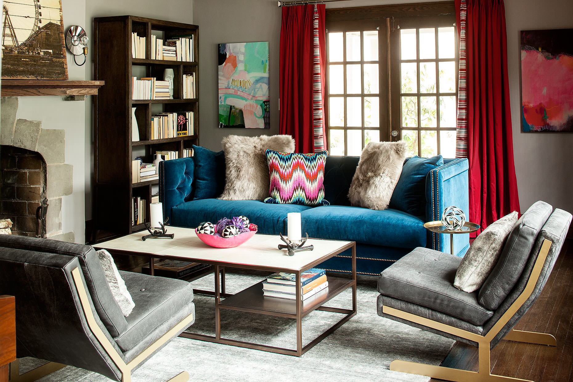 Which Type Of Velvet Sofa Should You Buy For Your Home ...