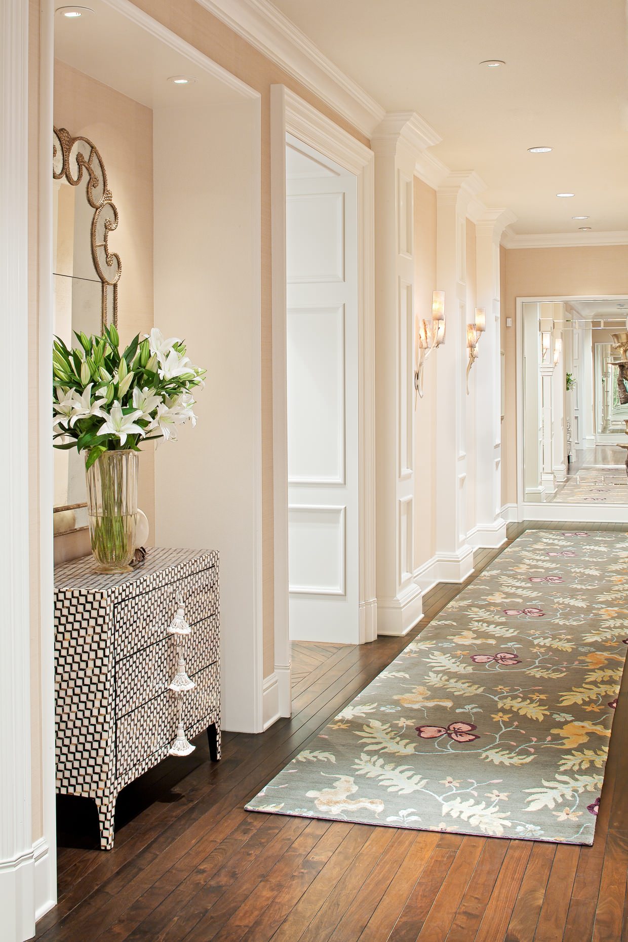 5 Ways To Decorate A Narrow Hallway Shoproomideas 5-ways-to-decorate-a-narrow-hallway-shoproomideas
