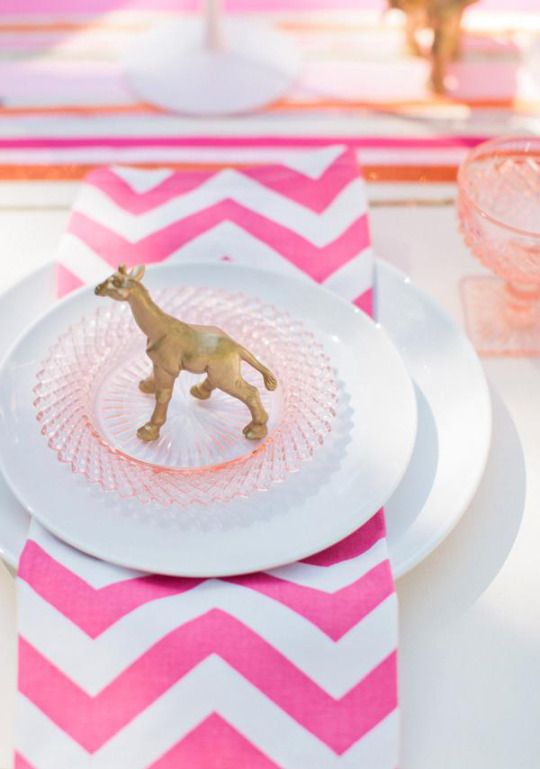 chevron table setting hot pink crystal nude bridal shower wedding ideas girly feminine kitchen tableware shop room ideas how to set inspiration pinterest