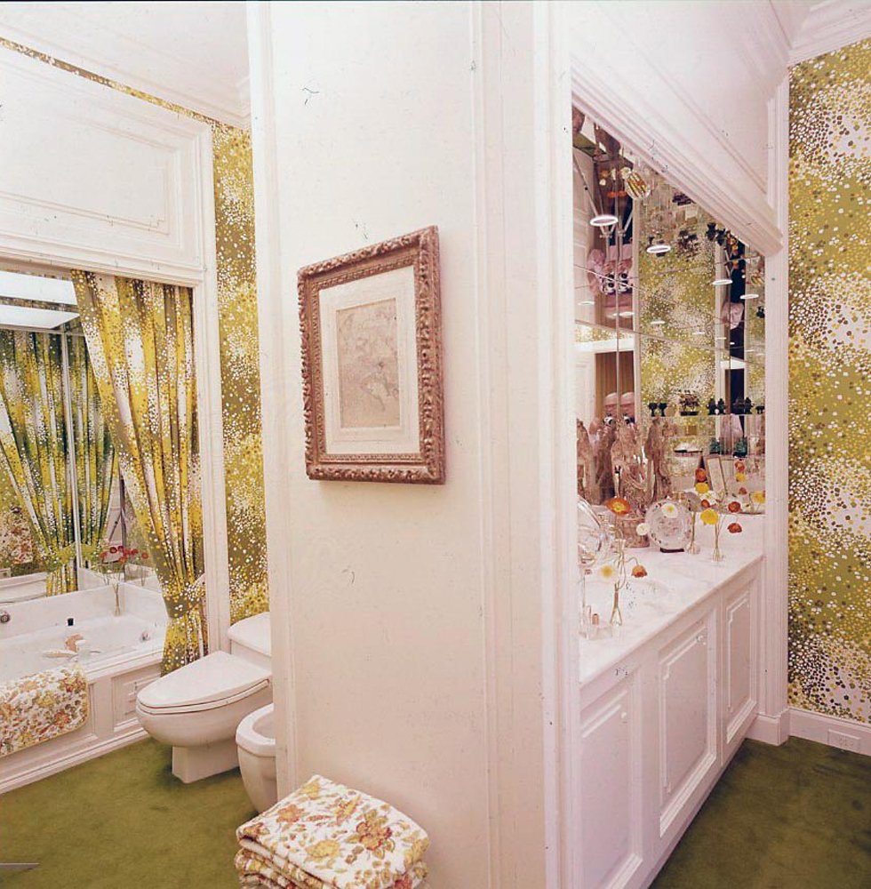 san francisco apartment wallpaper retro green floral print white celebrity home tour pinterest 1974