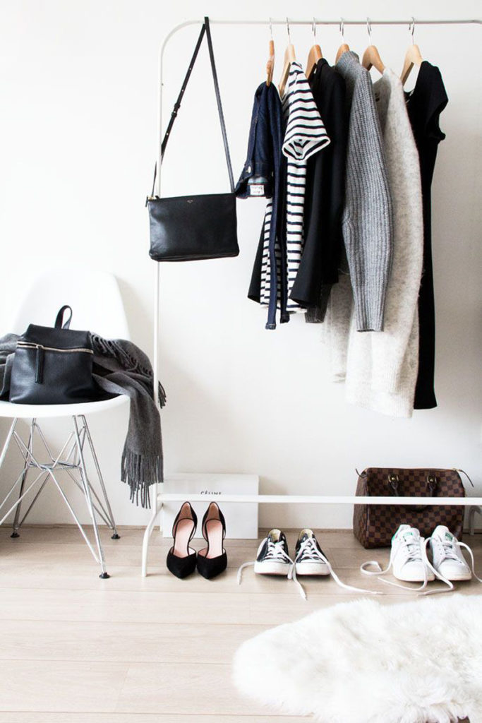 30 Chic and Modern Open Closet Ideas For Displaying Your Wardrobe – Shop Room Ideas