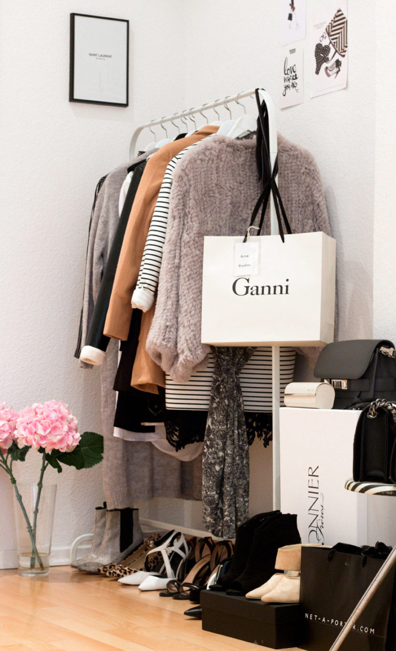 30 Chic and Modern Open Closet Ideas For Displaying Your Wardrobe – Shop Room Ideas