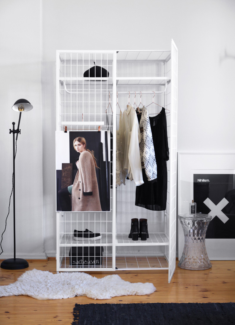 30 Chic and Modern Open Closet Ideas For Displaying Your Wardrobe