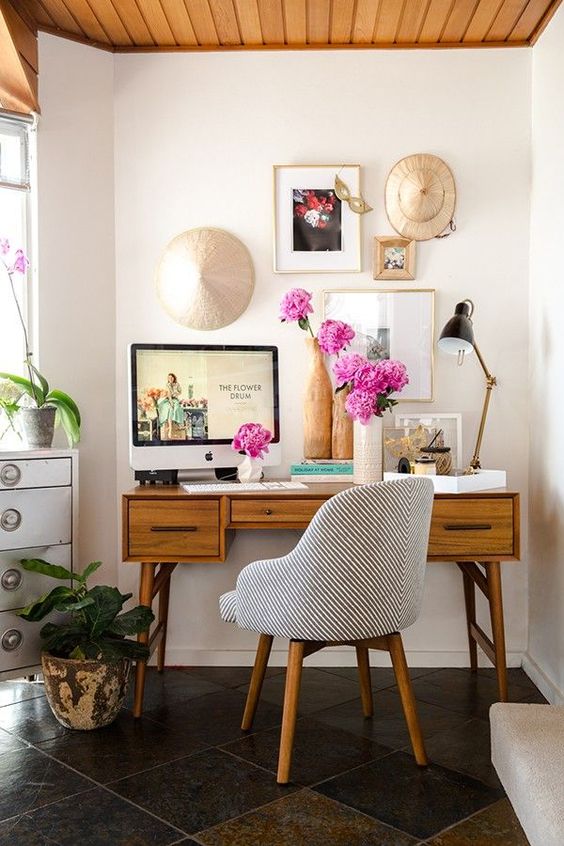 https://shoproomideas.com/wp-content/uploads/2018/01/home-office-decorating-office-chair-ideas-how-to-decorate.jpg