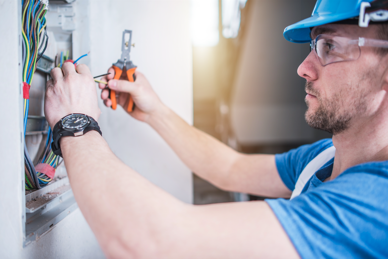 What to Look for When Hiring Electrician in Illawarra Shop Room Ideas